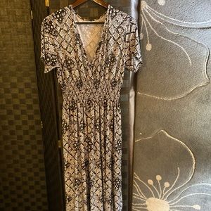 Women’s long dress new.